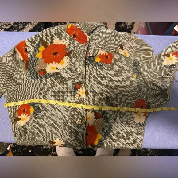 Vintage Herman Marcus Floral Button-Up Blouse and Beige Skirt Set - Picture 6 of 7